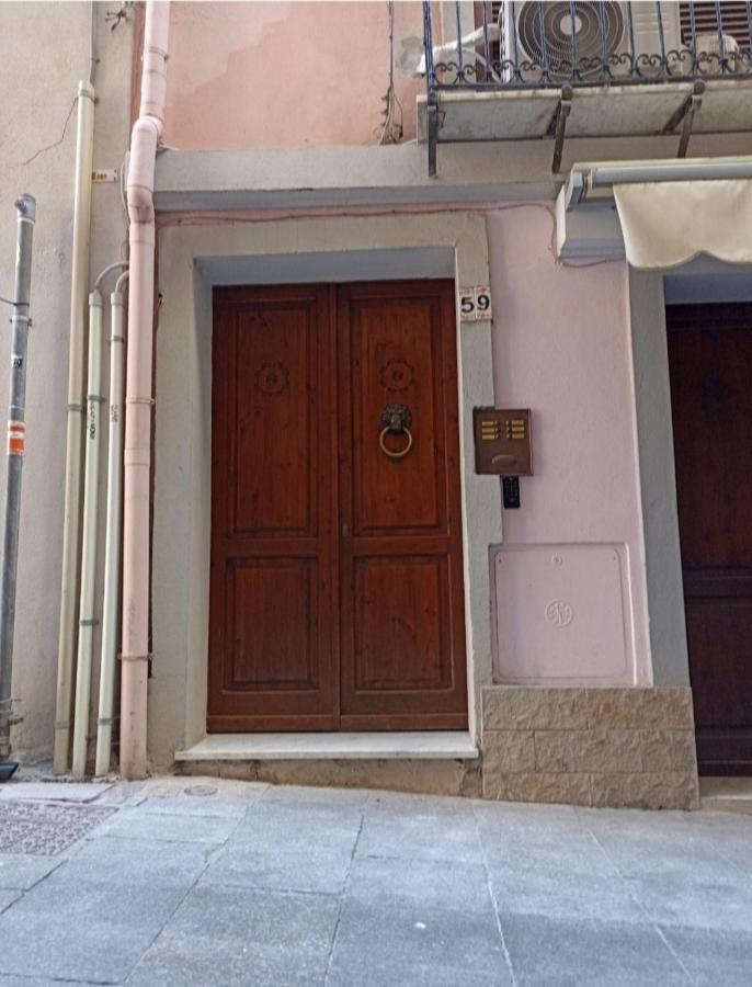 Orchidea Stanza Privata In Appartamento Condiviso "Sapori Di Mare" Cagliari Exterior foto
