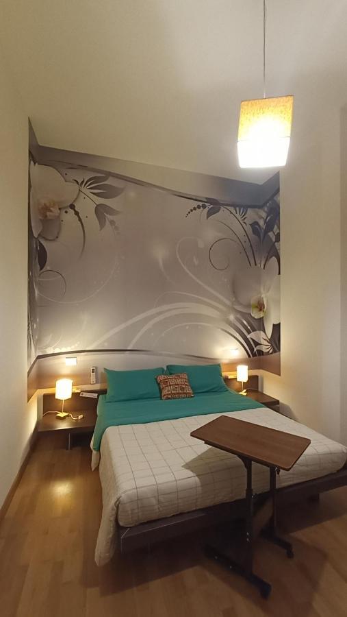 Orchidea Stanza Privata In Appartamento Condiviso "Sapori Di Mare" Cagliari Exterior foto